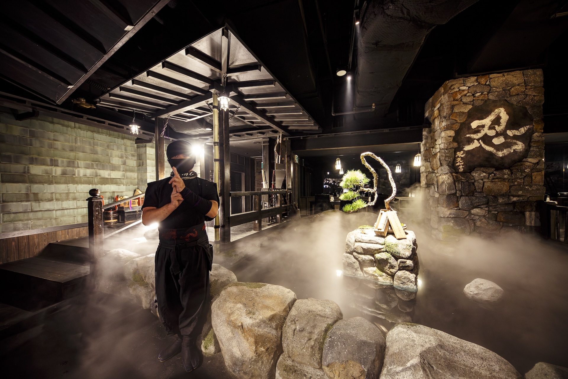 Ninja Experience Tokyo costume and shuriken throwing